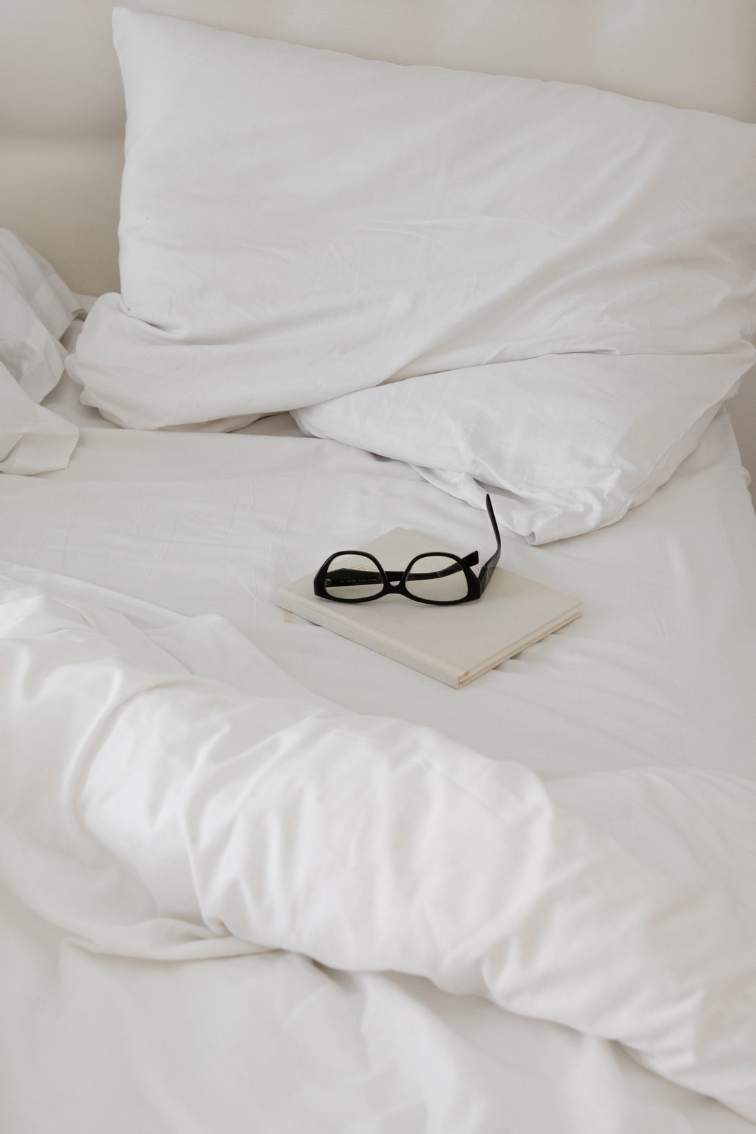 Books That Make You Want To Read Period-Era Books