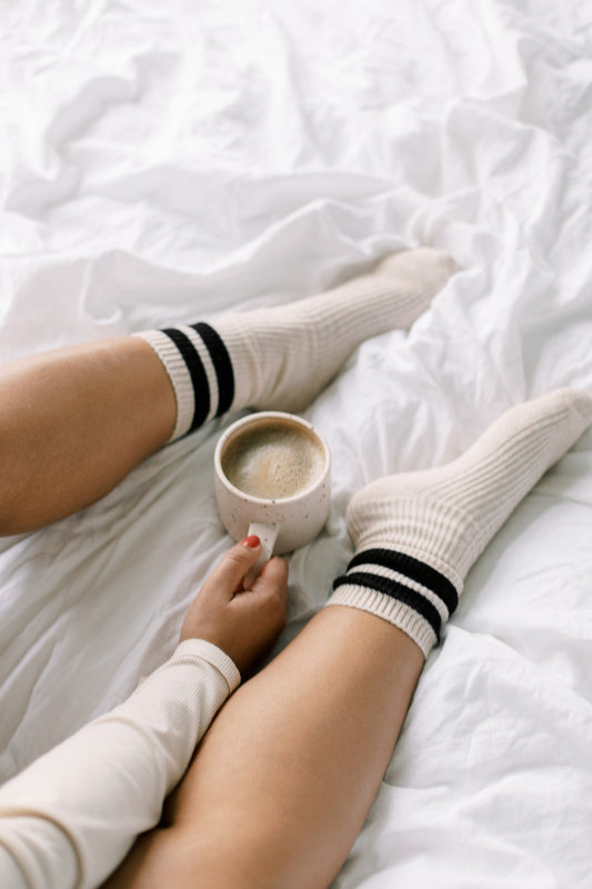 5 Reasons Why I Enjoy Reading In The Mornings
